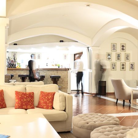 Hotel Le Ginestre Porto Cervo Exterior photo