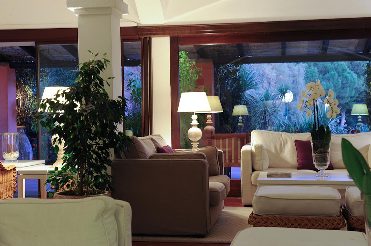 Hotel Le Ginestre Porto Cervo Exterior photo