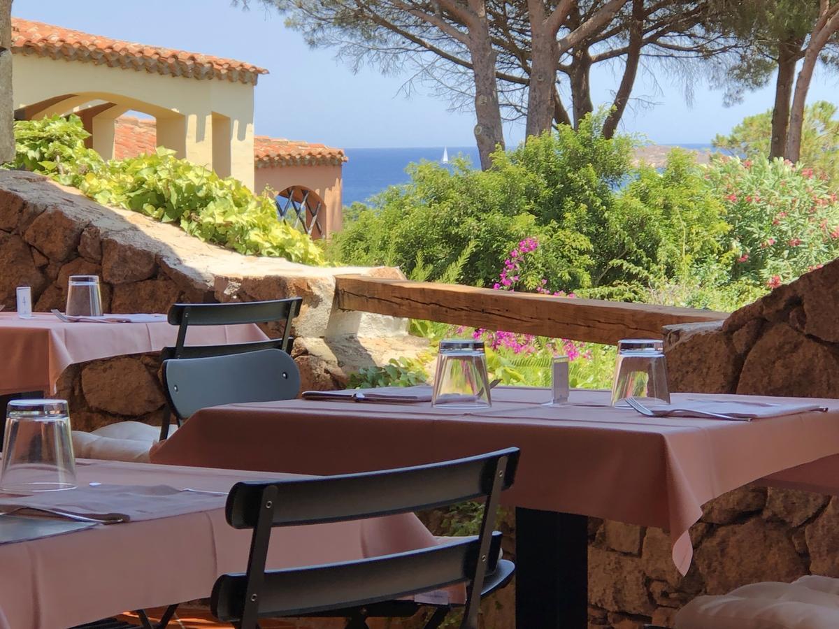 Hotel Le Ginestre Porto Cervo Exterior photo