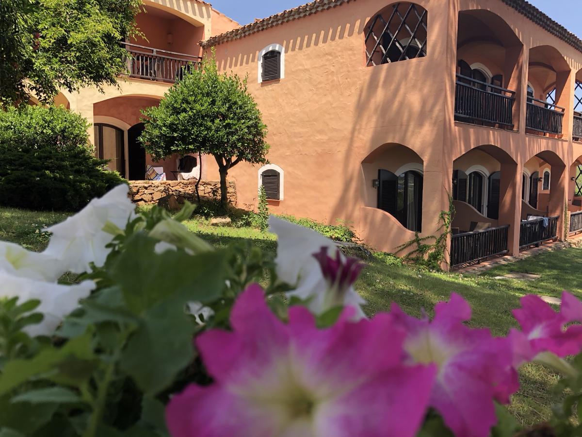 Hotel Le Ginestre Porto Cervo Exterior photo
