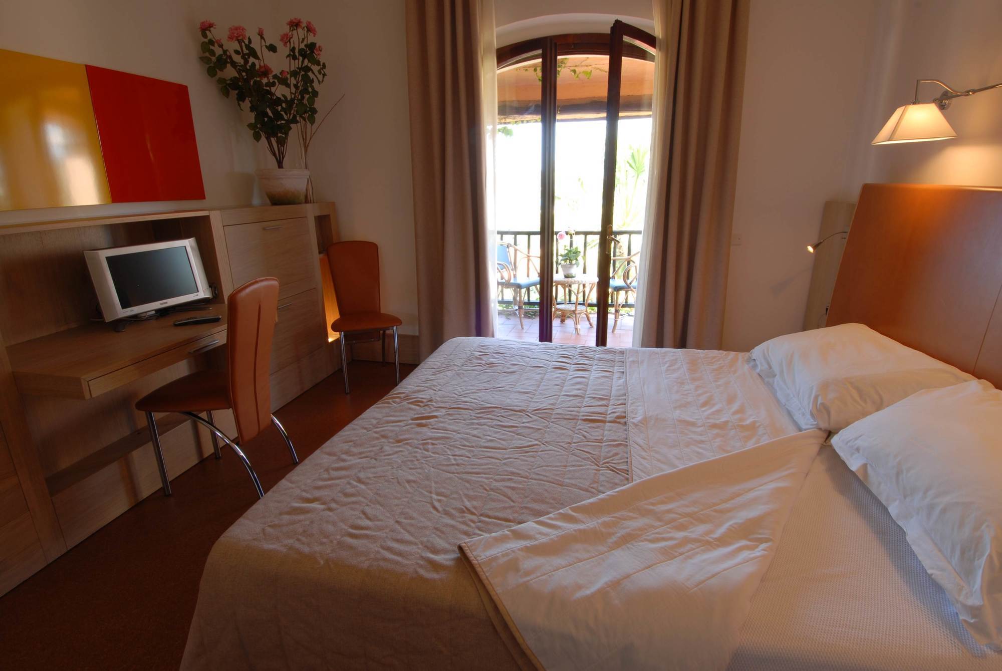 Hotel Le Ginestre Porto Cervo Exterior photo